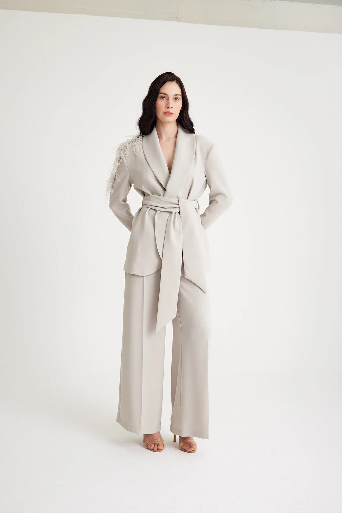 ALICIA SUIT