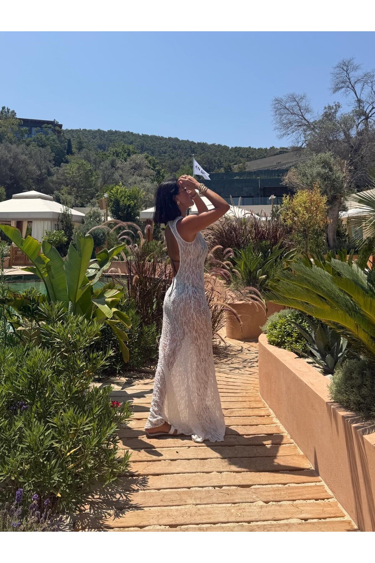 VERA LACE BEACH DRESS