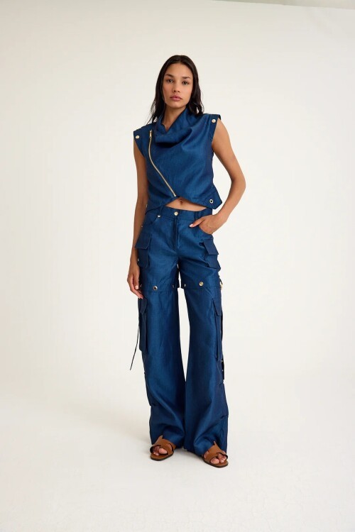 GEMMA SUIT