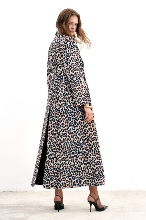 LONG LEOPARD COAT